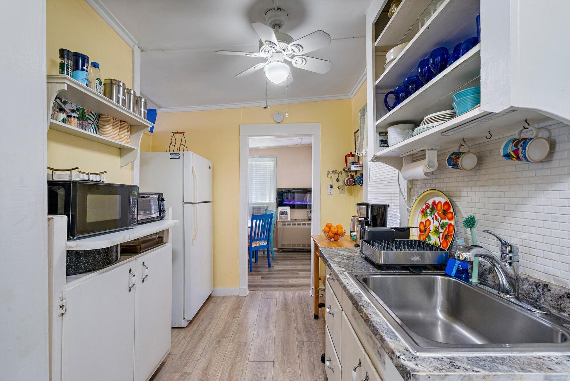 סיינט פיטרסברג Little Pineapple Cottage מראה חיצוני תמונה